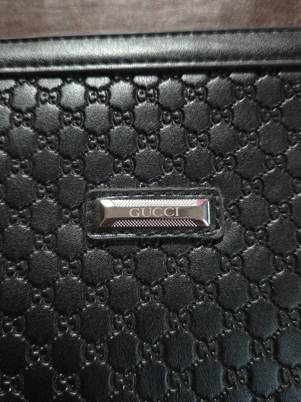 Gucci Black Embossed Leather Crossbody Bag EUC Messenger Adj Strap Italy Silver